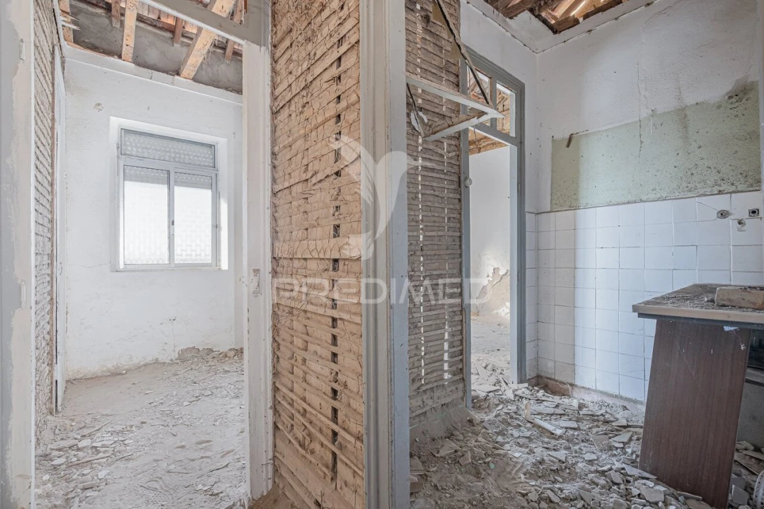 Prédio para Venda em Setubal (São Sebastião) Foto 10