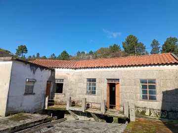 Moradia T3 para Venda em Bendada