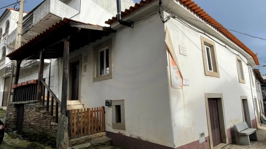 Moradia T4 para Venda em Carção