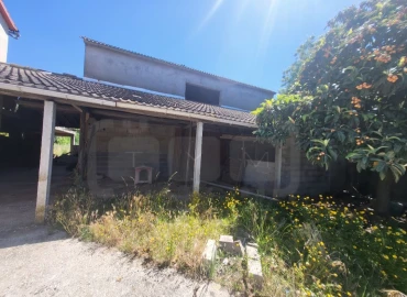 Moradia T3 para Venda em São João Baptista e Santa Maria dos Olivais