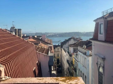 Apartamento T2 para Arrendamento em Misericórdia
