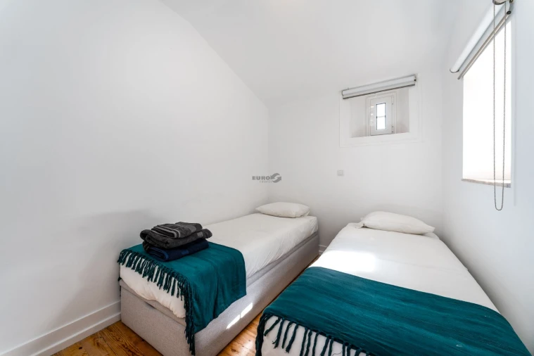 Apartamento T2 para Arrendamento em Misericórdia Foto 8