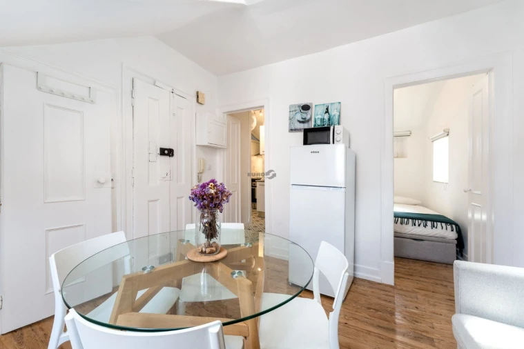 Apartamento T2 para Arrendamento em Misericórdia Foto 5