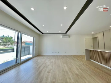Moradia T3 para Venda em Fernao Ferro