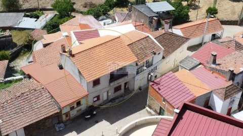 Moradia T2 para Venda em Ferradosa e Sendim da Serra