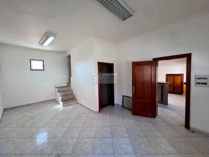 Moradia T2 para Venda em Ferradosa e Sendim da Serra Foto 6