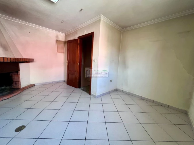 Moradia T2 para Venda em Ferradosa e Sendim da Serra Foto 11