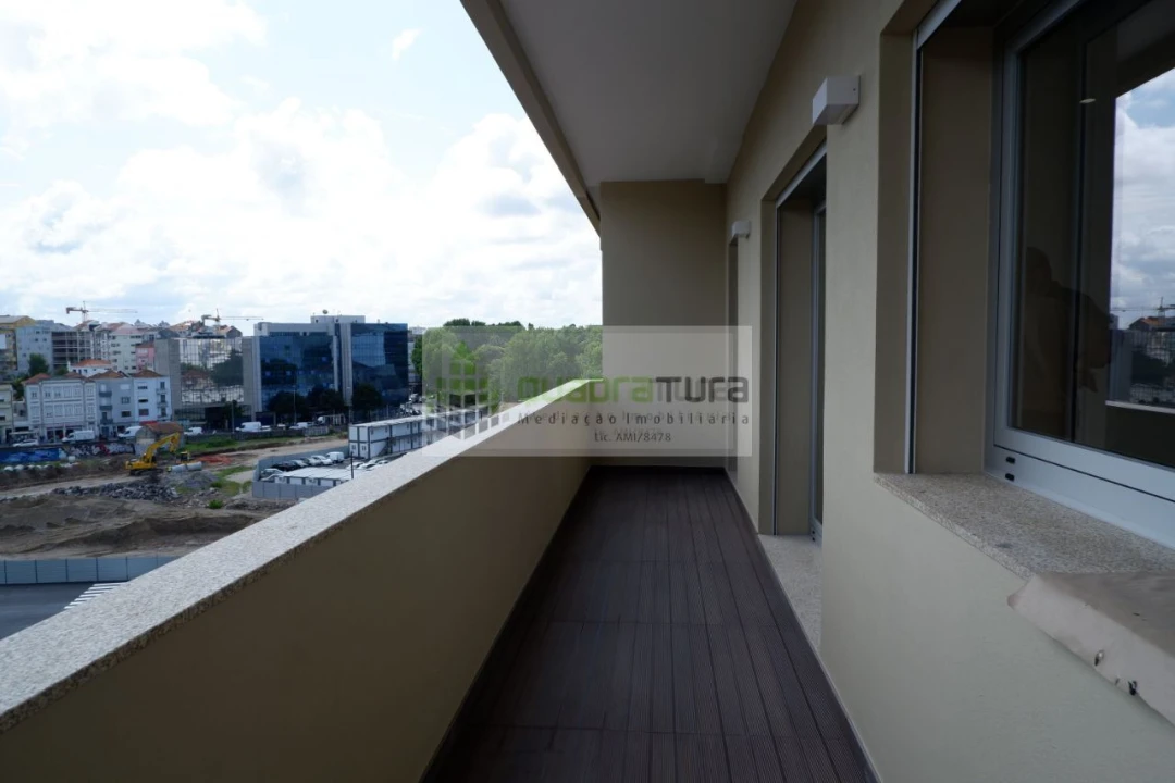 Apartamento T2 para Venda em Cedofeita, Santo Ildefonso, Sé, Miragaia, São Nicolau e Vitória Foto 9