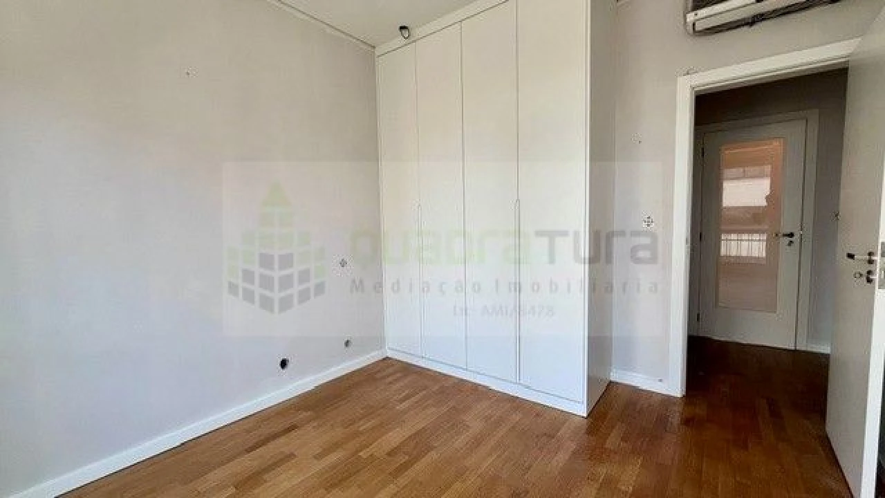 Apartamento T2 para Venda em Cedofeita, Santo Ildefonso, Sé, Miragaia, São Nicolau e Vitória Foto 7