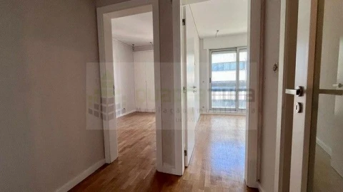 Apartamento T2 para Venda em Cedofeita, Santo Ildefonso, Sé, Miragaia, São Nicolau e Vitória