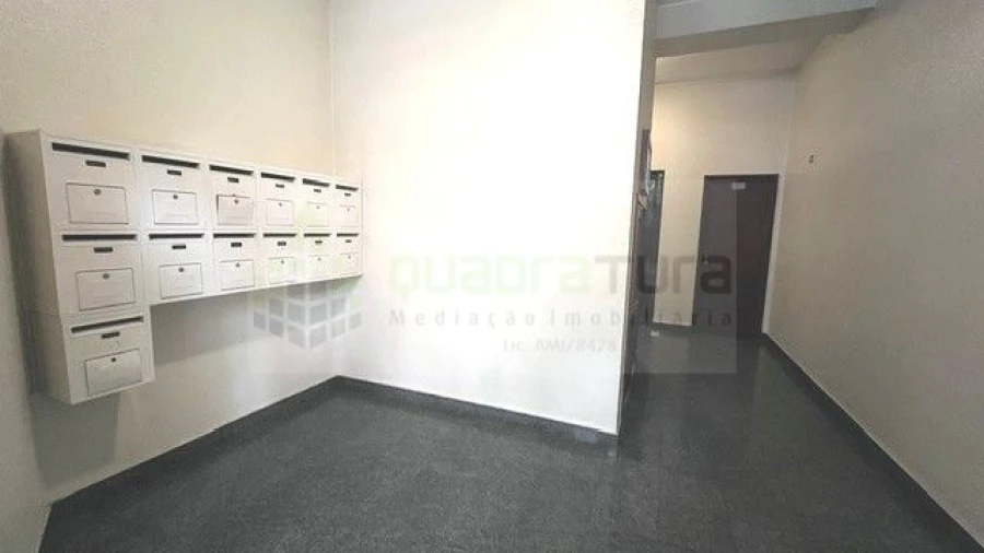 Apartamento T2 para Venda em Cedofeita, Santo Ildefonso, Sé, Miragaia, São Nicolau e Vitória Foto 2