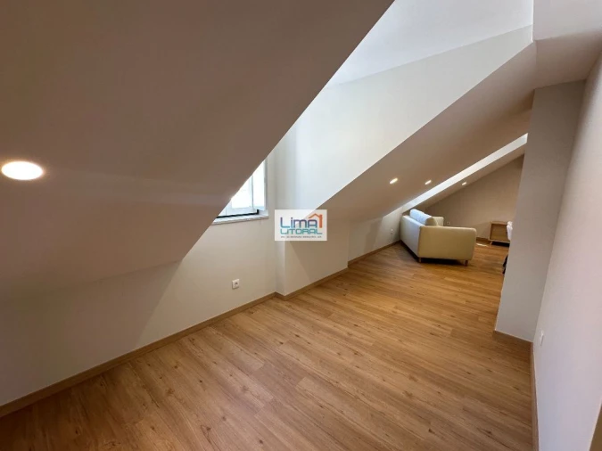 Apartamento T0 para Venda em Leiria, Pousos, Barreira e Cortes Foto 14