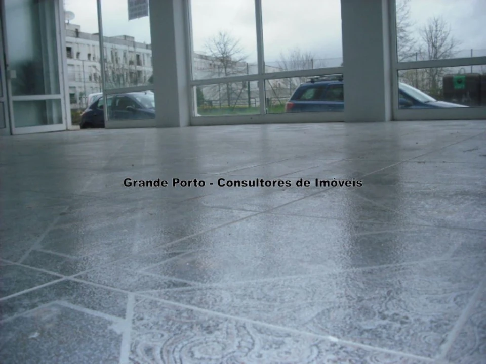 Armazém para Arrendamento em Ermesinde Foto 4