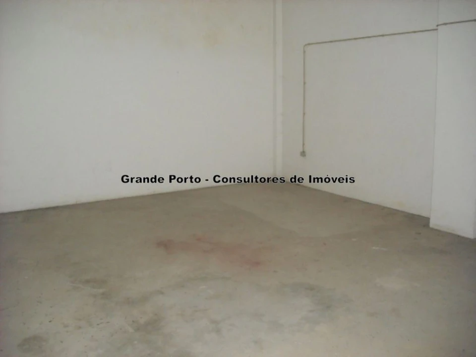 Armazém para Arrendamento em Ermesinde Foto 8