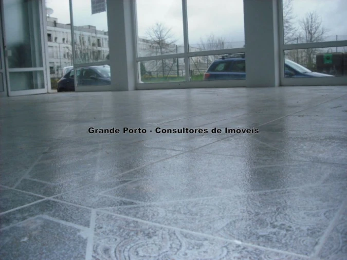Armazém para Arrendamento em Ermesinde Foto 4