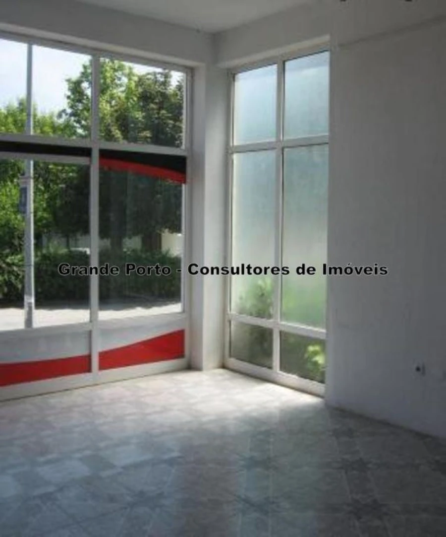 Armazém para Arrendamento em Ermesinde Foto 5