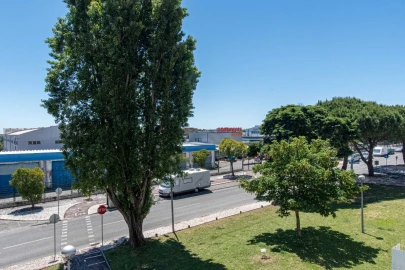 Apartamento T3 para Venda em Massamá e Monte Abraão
