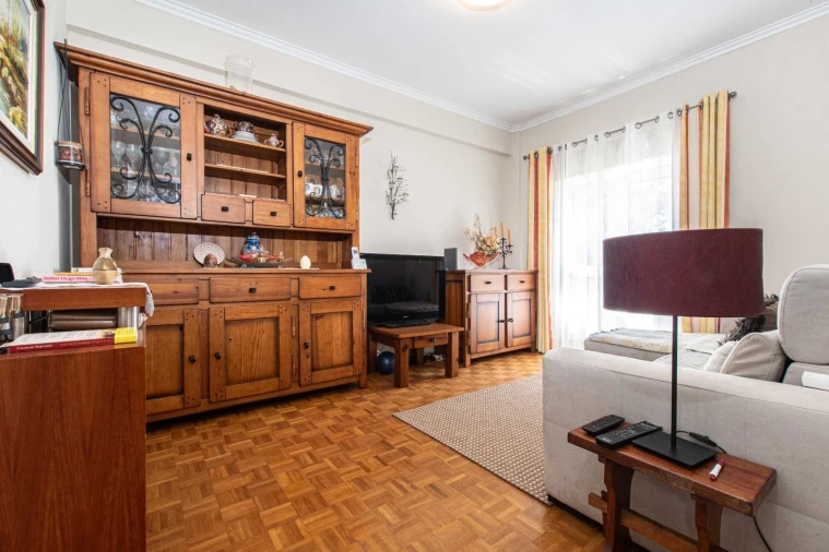 Apartamento T3 para Venda em Massamá e Monte Abraão Foto 7