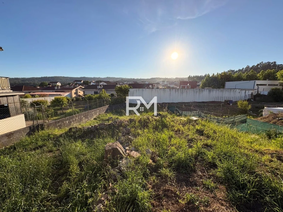 Terreno para Venda em Campo e Sobrado Foto 12