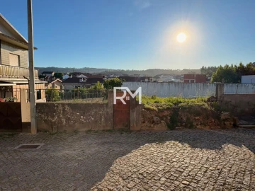 Terreno para Venda em Campo e Sobrado