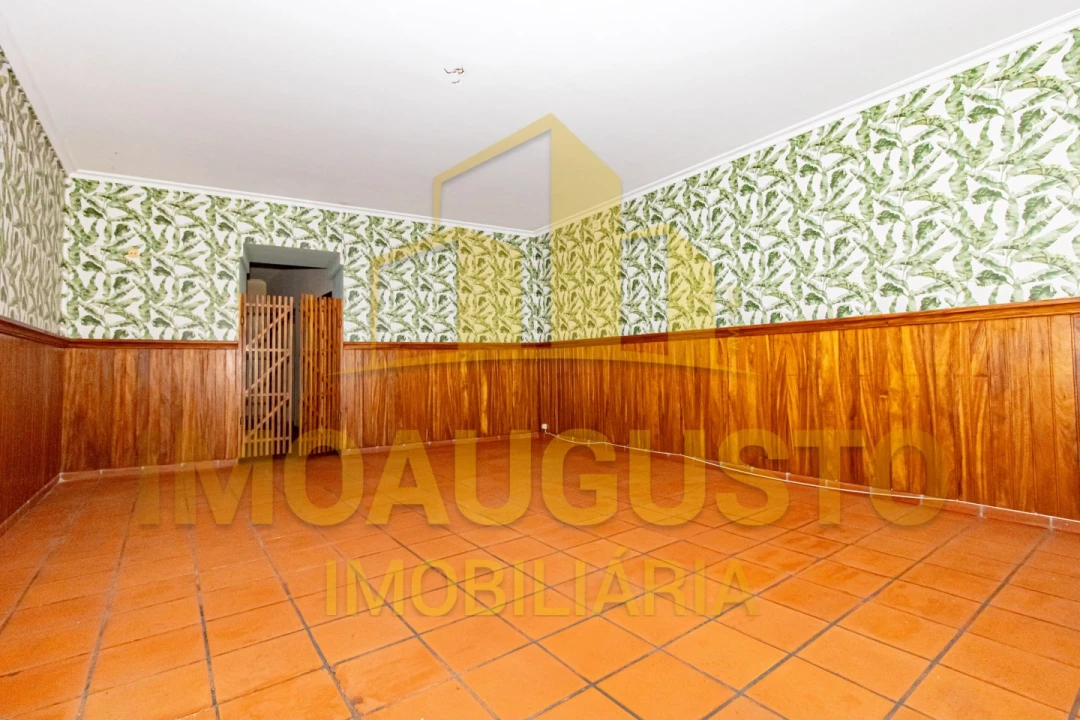 Moradia T6 para Venda em Guarda Foto 35
