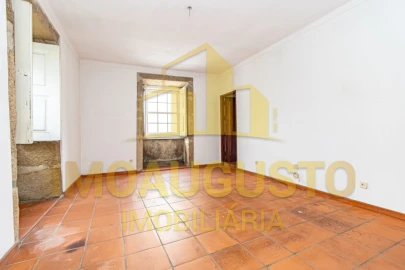 Moradia T6 para Venda em Guarda