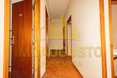 Moradia T6 para Venda em Guarda