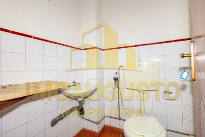 Moradia T6 para Venda em Guarda