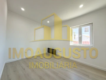 Moradia T2 para Venda em Adão