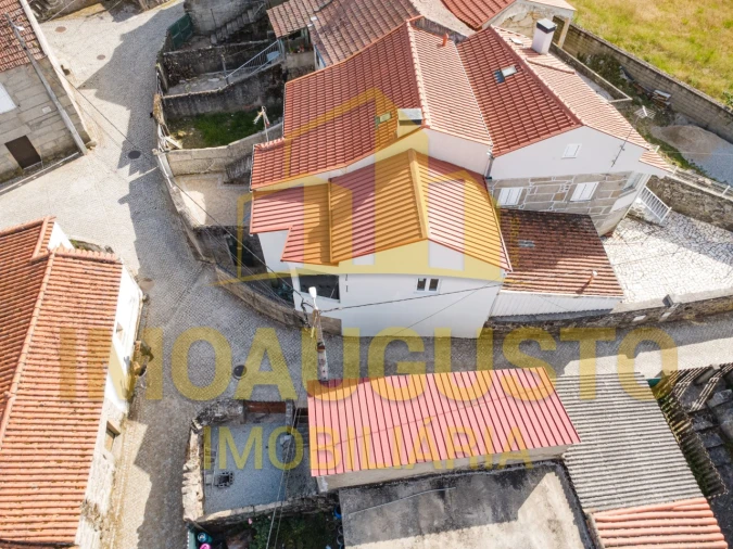 Moradia T2 para Venda em Adão Foto 6