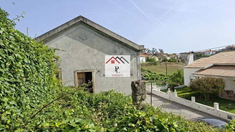 Moradia T2 para Venda em Lamas