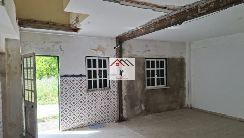 Moradia T3 para Venda em Antuzede e Vil de Matos