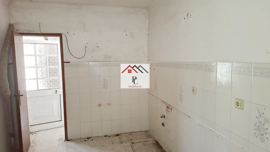 Moradia T3 para Venda em Antuzede e Vil de Matos Foto 10