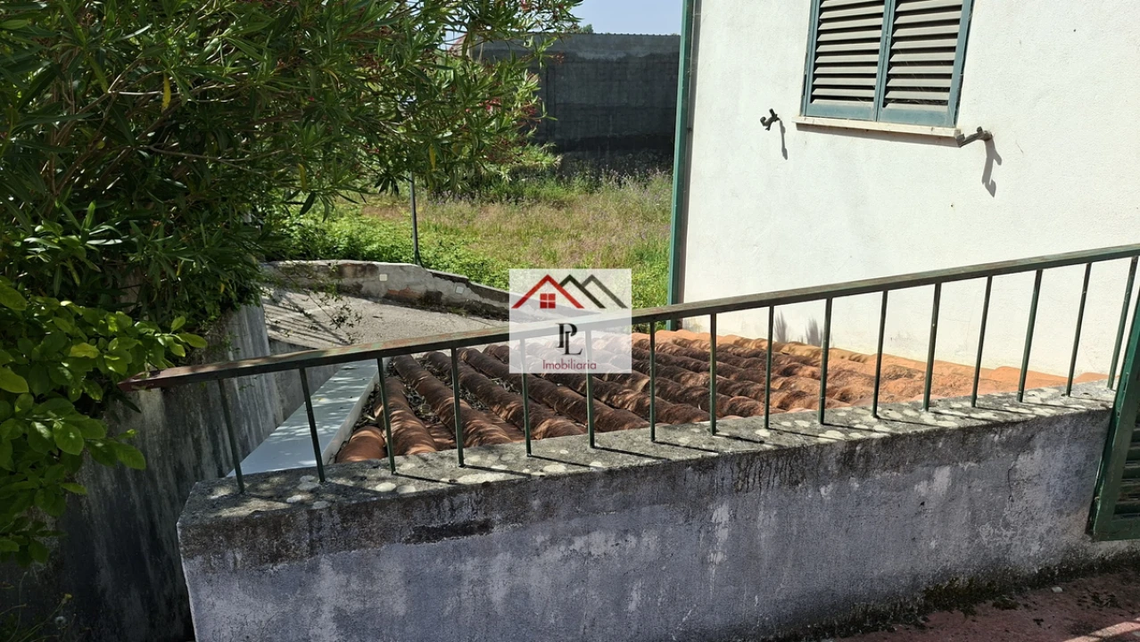 Moradia T3 para Venda em Antuzede e Vil de Matos Foto 2