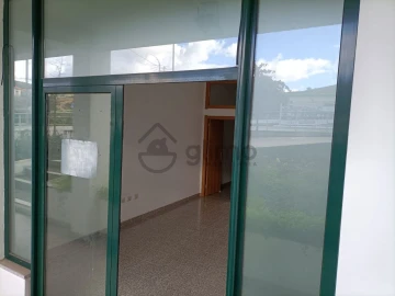 Loja para Arrendamento em Alijo