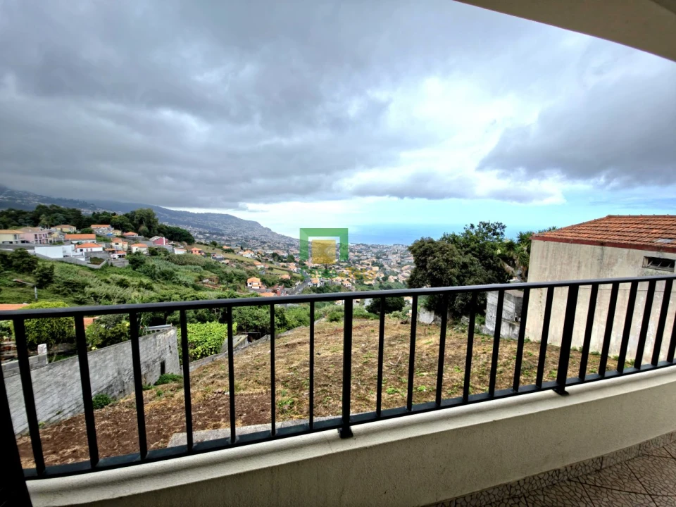 Moradia T3 para Venda em Santo Antonio Foto 16