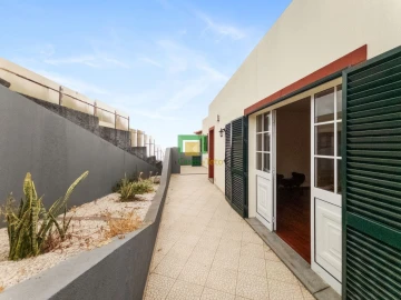 Moradia T3 para Venda em Santo Antonio