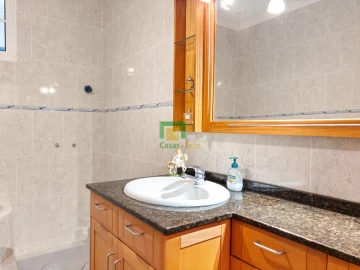 Moradia T3 para Venda em Santo Antonio