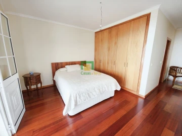 Moradia T3 para Venda em Santo Antonio