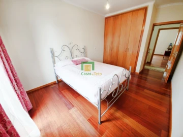 Moradia T3 para Venda em Santo Antonio