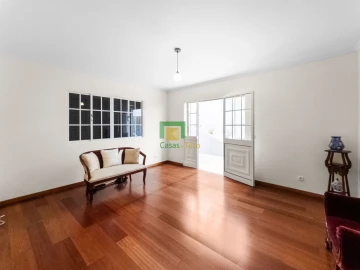 Moradia T3 para Venda em Santo Antonio