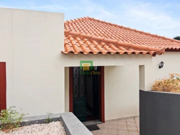 Moradia T3 para Venda em Santo Antonio