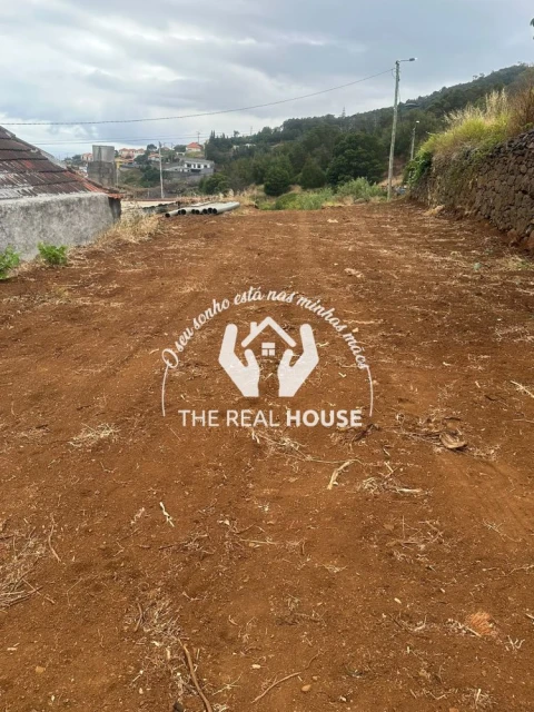 Terreno para Arrendamento em Agua de Pena