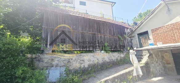Quinta T3 para Venda em Golães
