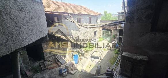 Quinta T3 para Venda em Golães