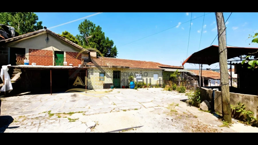 Quinta T3 para Venda em Golães