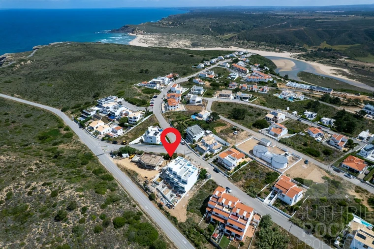 Moradia T2 para Venda em Aljezur Foto 8
