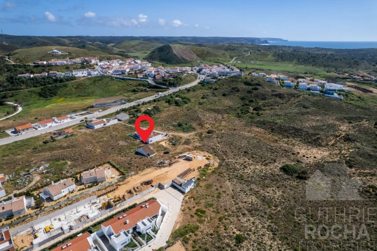 Moradia T2 para Venda em Bordeira Foto 18