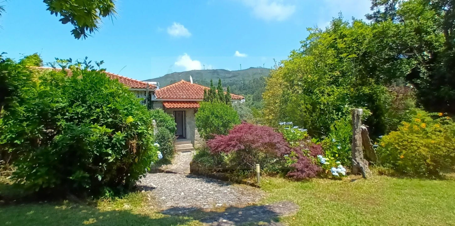 Moradia T6 para Venda em Sopo Foto 46