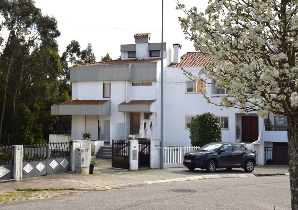 Moradia T6 para Venda em Mafamude e Vilar do Paraíso Foto 2